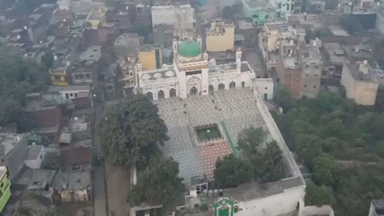 संभल में मिला नया बालाजी का मंदिर, पुलिस ने ऐसे लगाया पता, ASI की टीम आज करेगी पहले मंदिर की जांच