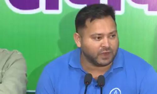 Aaj ki Taaza Khabar: अगर 2020 की गलती दोहराई तो जनता सड़कों पर उतरेगी... काउंटिंग से पहले तेजस्वी यादव की चेतावनी-13 नवंबर की बड़ी खबरें