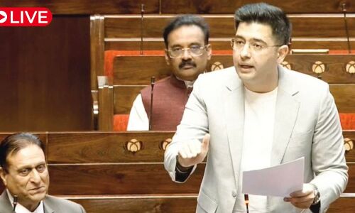 Aaj ki Taaza Khabar: राघव चड्ढा के ट्वीट पर AAP का पलटवार, सौरभ भारद्वाज ने कहा- जो डर गया, समझो मर गया