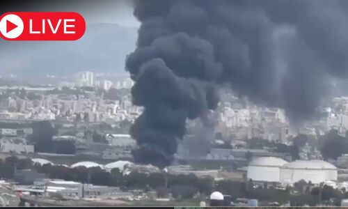 Aaj ki Taaza Khabar: ईरान का सेंट्रल इजराइल पर जोरदार हमला, 11 लोग घायल, कई की हालत गंभीर