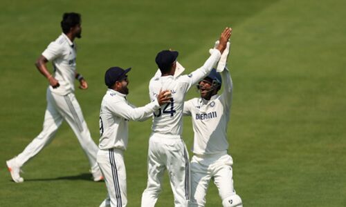 Aaj ki Taaza Khabar: इंग्लैंड की दूसरी पारी 192 रन पर सिमटी, वाशिंगटन सुंदर को 4 विकेट- पढ़ें 13 जुलाई की बड़ी खबरें Aaj ki Taaza Khabar: इंग्लैंड की दूसरी पारी 192 रन पर सिमटी, वाशिंगटन सुंदर को 4 विकेट- पढ़ें 13 जुलाई की बड़ी खबरें