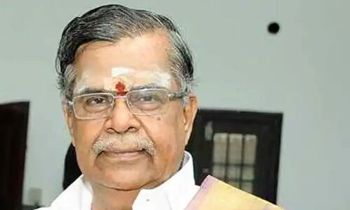 Aaj ki Taaza Khabar: नगालैंड के राज्यपाल ला गणेशन का निधन, चेन्नई में शाम 6:23 बजे ली अंतिम सांस- पढ़े 15 अगस्त की बड़ी खबरें Aaj ki Taaza Khabar: नगालैंड के राज्यपाल ला गणेशन का निधन, चेन्नई में शाम 6:23 बजे ली अंतिम सांस- पढ़े 15 अगस्त की बड़ी खबरें