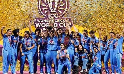 Aaj ki Taaza Khabar: 2029 के महिला वर्ल्ड कप में अब 10 टीमें लेंगी हिस्सा... ICC का बड़ा एलान; पढ़ें 7 नवंबर की बड़ी खबरें