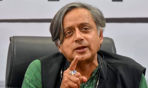 Aaj ki Taaza Khabar: कांग्रेस में खुद को लेकर मतभेद पर बोले शशि थरूर, मैं अपनी ज़िम्मेदारी निभाऊंगा, चाहे पार्टी की राय कुछ भी हो, 17 मई की बड़ी खबरें Aaj ki Taaza Khabar: कांग्रेस में खुद को लेकर मतभेद पर बोले शशि थरूर, मैं अपनी ज़िम्मेदारी निभाऊंगा, चाहे पार्टी की राय कुछ भी हो, 17 मई की बड़ी खबरें