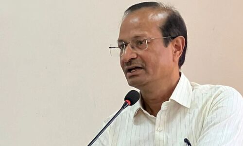 Aaj ki Taaza Khabar; संजय कुमार के खिलाफ FIR दर्ज, महाराष्ट्र को लेकर दिलाया था गलत डेटा- पढ़ें 20 अगस्त की बड़ी खबरें Aaj ki Taaza Khabar; संजय कुमार के खिलाफ FIR दर्ज, महाराष्ट्र को लेकर दिलाया था गलत डेटा- पढ़ें 20 अगस्त की बड़ी खबरें