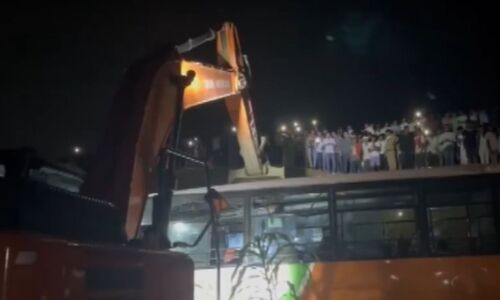 Aaj ki Taaza Khabar: लखनऊ में रोडवेज बस के खाई में गिरने से 5 लोगों की मौत; 10 घायल; 11 सितंबर की बड़ी खबरें