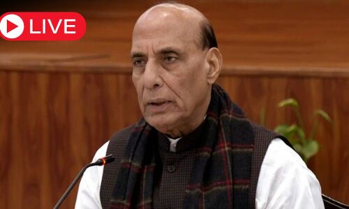 Aaj ki Taaza Khabar: डिफेंस मिनिस्टर राजनाथ सिंह ने बुलाई बैठक, मिडिल ईस्ट क्राइसिस से जुड़े मुद्दों पर होगी चर्चा