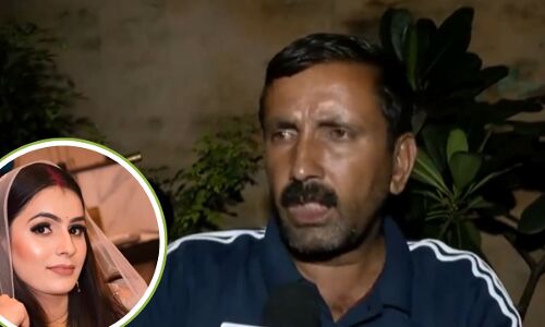 Aaj ki Taaza Khabar: विपिन के घर बुलडोजर चले, मेरी बेटी को जलाने वाले राक्षस हैं; दहेज हत्या में निक्की के पिता ने क्या कुछ कहा? पढ़ें 24 अगस्त की बड़ी खबरें Aaj ki Taaza Khabar: विपिन के घर बुलडोजर चले, मेरी बेटी को जलाने वाले राक्षस हैं; दहेज हत्या में निक्की के पिता ने क्या कुछ कहा? पढ़ें 24 अगस्त की बड़ी खबरें