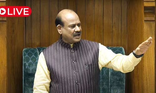 Aaj ki Taaza Khabar: कांग्रेस ने ओम बिरला के खिलाफ लोकसभा के महासचिव को सौंपा अविश्वास प्रस्ताव का नोटिस