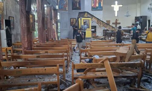 Aaj Ki Taaja Khabar; सीरिया के सबसे सुरक्षित इलाके में आत्मघाती हमला, 15 लोगों की मौत, कई घायल- पढ़ें 22 जून की बड़ी खबरें Aaj Ki Taaja Khabar; सीरिया के सबसे सुरक्षित इलाके में आत्मघाती हमला, 15 लोगों की मौत, कई घायल- पढ़ें 22 जून की बड़ी खबरें