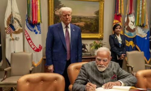 Aaj ki Taaza Khabar: अपने हितों की सुरक्षा के लिए हर जरूरी कदम उठाएंगे- ट्रंप के टैरिफ एलान पर सरकार का बयान- पढ़ें 30 जुलाई की बड़ी खबरें Aaj ki Taaza Khabar: अपने हितों की सुरक्षा के लिए हर जरूरी कदम उठाएंगे- ट्रंप के टैरिफ एलान पर सरकार का बयान- पढ़ें 30 जुलाई की बड़ी खबरें