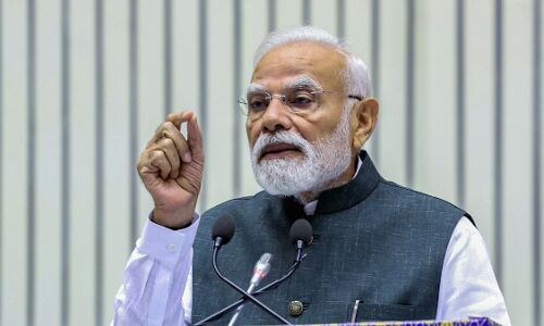 Aaj ki Taaza Khabar: PM Modi ने CJI गवई से की बातचीत, SC में हमले पर जताई नाराजगी- पढ़ें 6 अक्टूबर की बड़ी खबरें