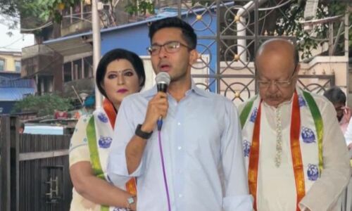 Aaj ki Taaza Khabar: वोटर लिस्ट से एक भी नाम हटाया तो लड़ाई दिल्ली तक जाएगी... SIR पर अभिषेक बनर्जी ने दी चेतावनी- 3 नवंबर की बड़ी खबरें Aaj ki Taaza Khabar: वोटर लिस्ट से एक भी नाम हटाया तो लड़ाई दिल्ली तक जाएगी... SIR पर अभिषेक बनर्जी ने दी चेतावनी- 3 नवंबर की बड़ी खबरें