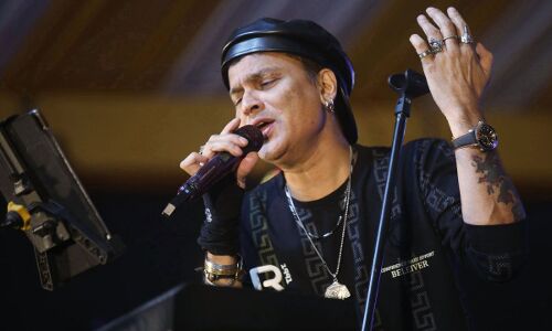 Aaj Ki Taaza Khabar: जूबिन गर्ग मौत मामले में असम सरकार का दावा: 4 लोगों पर लगा हत्या का आरोप, चार्जशीट दाखिल- पढ़ें 12 दिसंबर की बड़ी खबरें