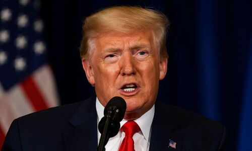 Aaj ki Taaza Khabar: ट्रंप ने भारत पर लगाया रूस से तेल खरीदकर मुनाफा कमाने का आरोप, टैरिफ बढ़ाने की धमकी दी- पढ़ें 4 अगस्त की बड़ी खबरें Aaj ki Taaza Khabar: ट्रंप ने भारत पर लगाया रूस से तेल खरीदकर मुनाफा कमाने का आरोप, टैरिफ बढ़ाने की धमकी दी- पढ़ें 4 अगस्त की बड़ी खबरें