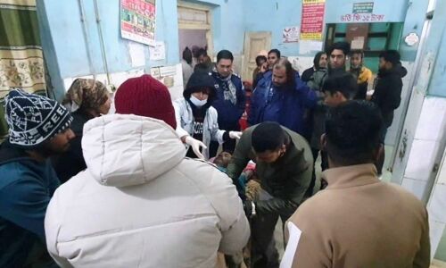 Aaj Ki Taza Khabar: बांग्लादेश में 4 हिंदुओं की हत्या, व्यवसायी खोकोन चंद्र दास पर हमले के मामले में 3 संदिग्ध गिरफ्तार- पढ़ें 4 जनवरी की बड़ी खबरें Aaj Ki Taza Khabar: बांग्लादेश में 4 हिंदुओं की हत्या, व्यवसायी खोकोन चंद्र दास पर हमले के मामले में 3 संदिग्ध गिरफ्तार- पढ़ें 4 जनवरी की बड़ी खबरें