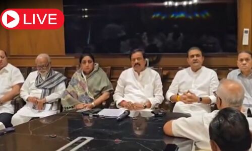 Aaj ki Taaza Khabar: विधायक दल की नेता चुनी गईं सुनेत्रा पवार, आज शाम पांच बजे उपमुख्यमंत्री पद की लेंगी शपथ Aaj ki Taaza Khabar: विधायक दल की नेता चुनी गईं सुनेत्रा पवार, आज शाम पांच बजे उपमुख्यमंत्री पद की लेंगी शपथ