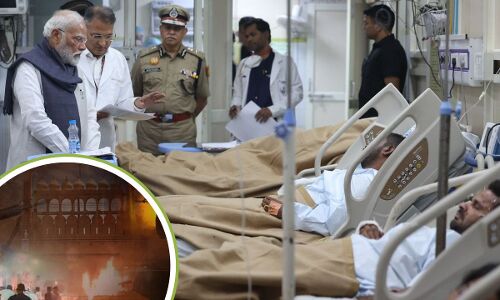 Aaj ki Taaza Khabar: दिल्ली बम ब्लास्ट को मोदी सरकार ने माना आतंकी घटना, मारे गए लोगों को कैबिनेट मीटिंग में दी गई श्रद्धांजलि पढ़ें 12 नवंबर की बड़ी खबरें