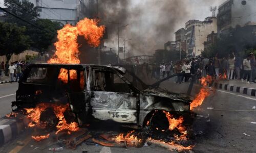 Aaj ki Taaza Khabar: नेपाल में हिंसक प्रदर्शन, अब तक 22 लोगों की मौत; गृहमंत्री का इस्तीफा- पढ़ें 8 सितंबर की बड़ी खबरें Aaj ki Taaza Khabar: नेपाल में हिंसक प्रदर्शन, अब तक 22 लोगों की मौत; गृहमंत्री का इस्तीफा- पढ़ें 8 सितंबर की बड़ी खबरें