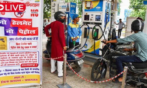 Aaj ki Taaza Khabar: मिडिल ईस्ट में जारी जंग का असर, भारत में बढ़ गए पेट्रोल के दाम